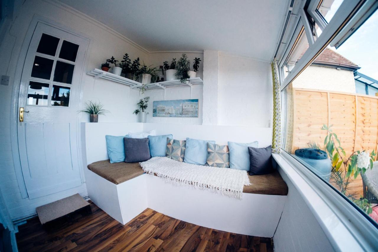 Bijou Annexe, Sea View, Private Entrance & Parking - Folkestone Hotel Екстериор снимка