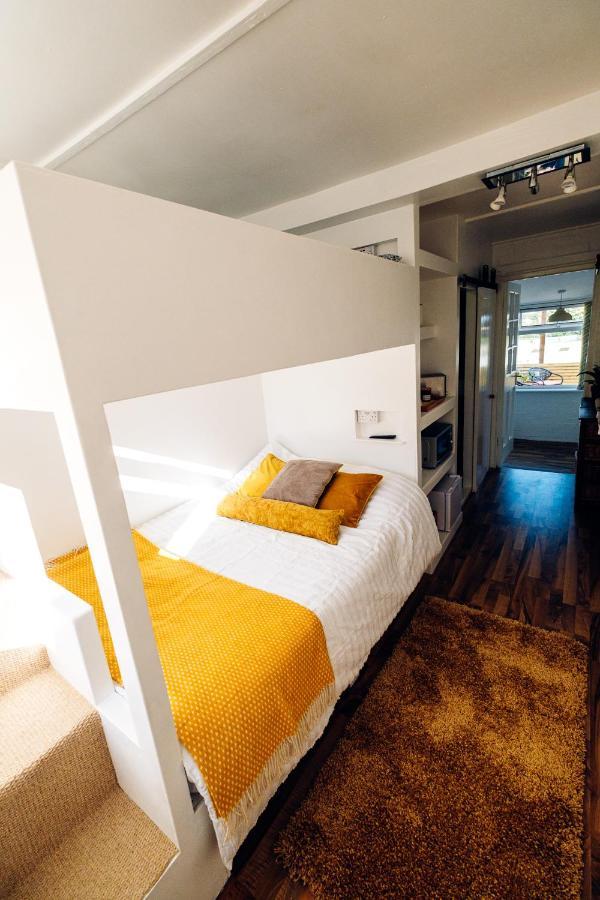 Bijou Annexe, Sea View, Private Entrance & Parking - Folkestone Hotel Екстериор снимка