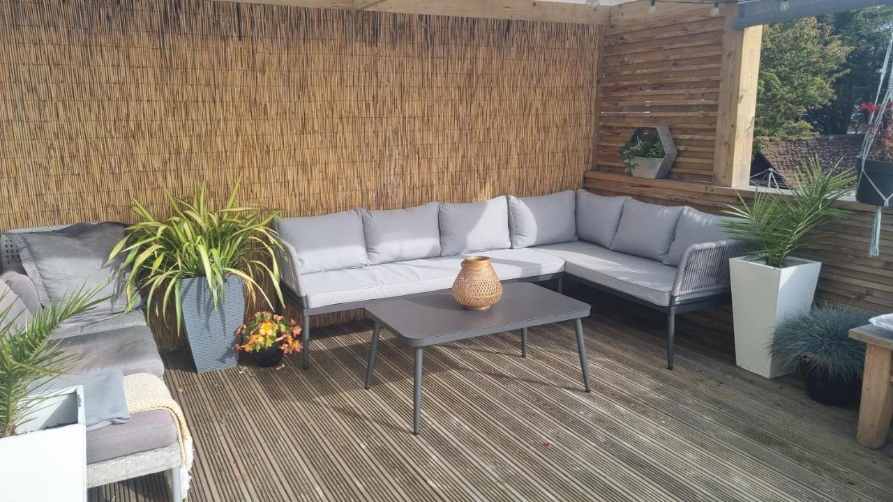 Bijou Annexe, Sea View, Private Entrance & Parking - Folkestone Hotel Екстериор снимка
