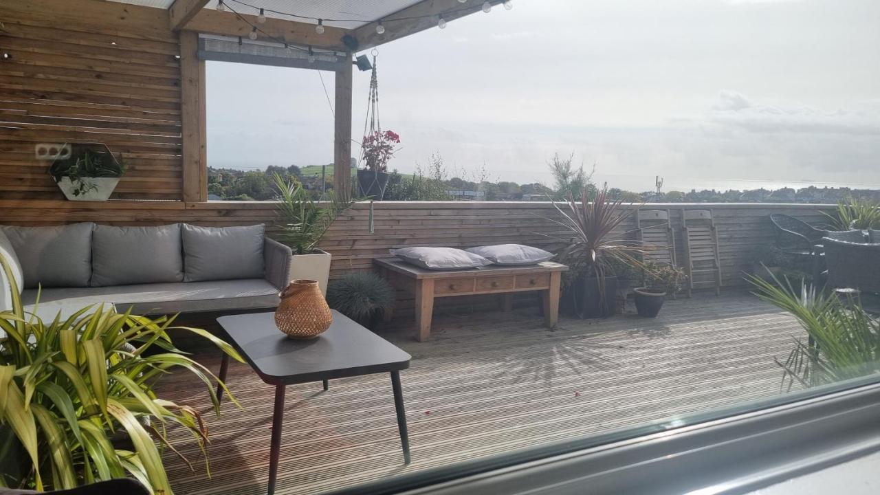 Bijou Annexe, Sea View, Private Entrance & Parking - Folkestone Hotel Екстериор снимка
